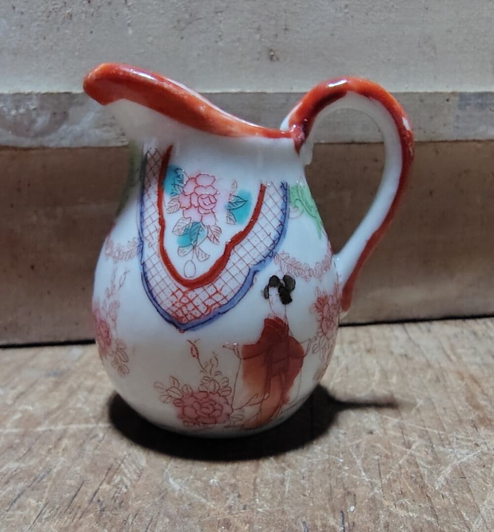 VTG Hand Painted Japanese Geisha Girl Kutani Porcelain Creamer Miniature